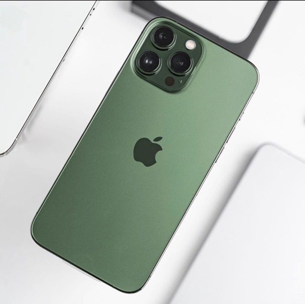 iPhone 13 Pro Max xanh Sierra Blue và Alpine Green cùng nhau đọ sắc, màu nào cũng đẹp ngất ngây! - Ảnh 3.