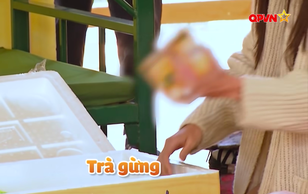 Bí ẩn đã có lời giải: Bên trong thùng của hồi môn Minh Tú mang nhập ngũ có gì? - Ảnh 5. Bí ẩn đã có lời giải: Bên trong thùng của hồi môn Minh Tú mang nhập ngũ có gì? - Ảnh 5.