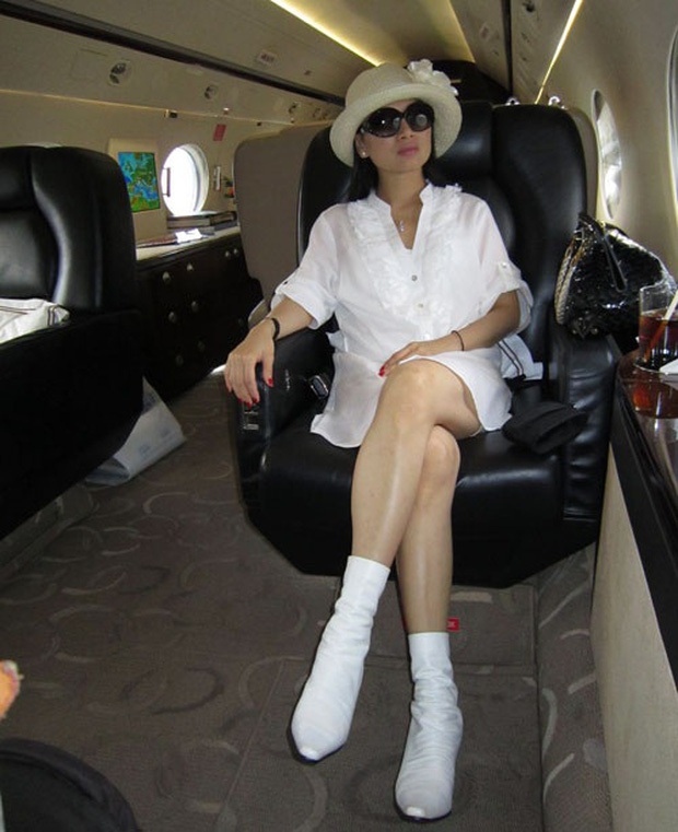 Following in the footsteps of Ngoc Trinh, Pham Huong bought a billion-dollar mobile home to travel, but is still far behind this famous billionaire - Photo 7.