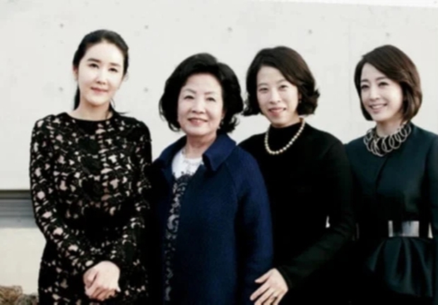 The wife of Hyundai Corporation stated a series of shocking principles for her daughter-in-law: Interview before marriage, 5 years of schooling, stay in the kitchen from 4 am - Photo 6.