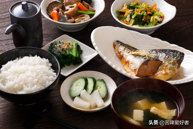 Bí quyết sống thọ tại hòn đảo nhiều người sống thọ nhất thế giới: Độc đáo nhưng dễ áp dụng - Ảnh 1. Bí quyết sống thọ tại hòn đảo nhiều người sống thọ nhất thế giới: Độc đáo nhưng dễ áp dụng - Ảnh 1.