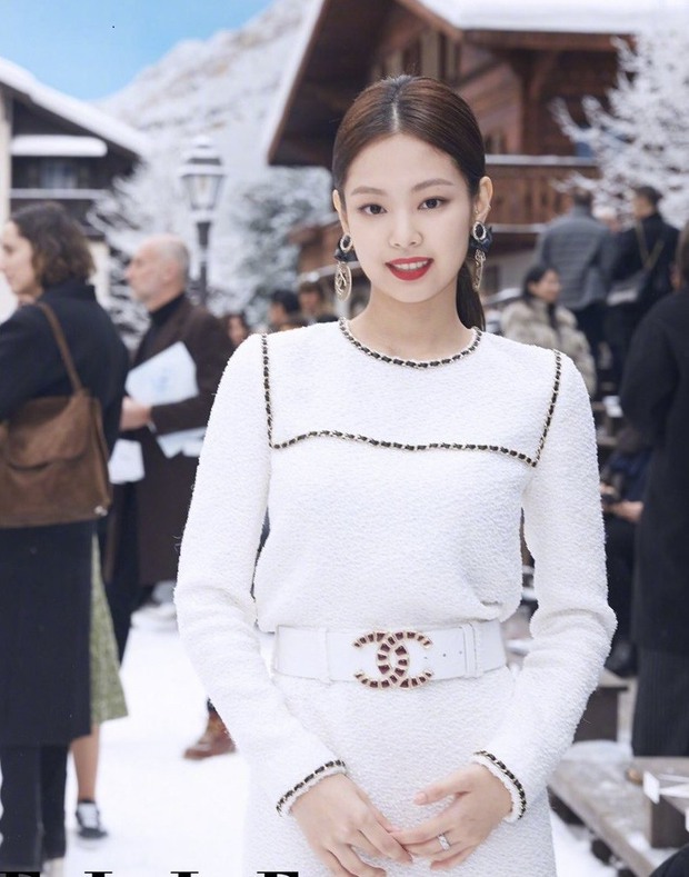 6 Korean idols have a luxurious style like the tycoon lady: Jennie, Mina (TWICE) are not as surprised as the last one - Photo 2.