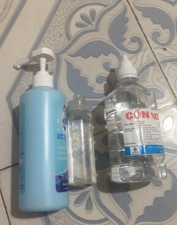Ám ảnh virus bay đầy không khí, đi đâu cũng sát khuẩn: Chuyên gia cảnh báo nguy hiểm - Ảnh 1. Ám ảnh virus bay đầy không khí, đi đâu cũng sát khuẩn: Chuyên gia cảnh báo nguy hiểm - Ảnh 1.