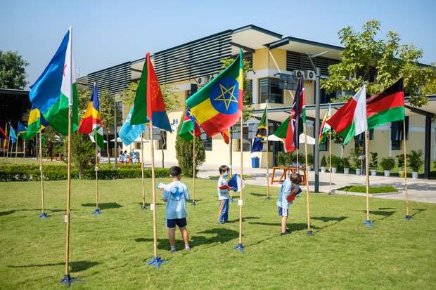 Stunned by the expensive tuition fees of Hanoi international schools this year: Up to nearly 800 million VND/year - Photo 1.