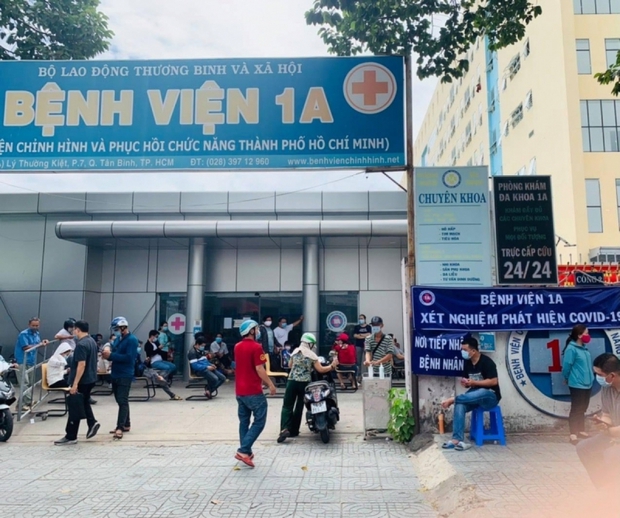 Bệnh viện 1A báo cáo vụ bệnh nhân tử vong sau nâng ngực tại TP.HCM - Ảnh 1.