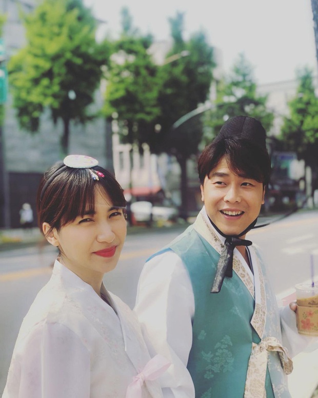 Hoà Minzy gặp lại con trai sau nhiều ngày xa cách, 1 câu nói gây xúc động mạnh - Ảnh 5. Hoà Minzy gặp lại con trai sau nhiều ngày xa cách, 1 câu nói gây xúc động mạnh - Ảnh 5.