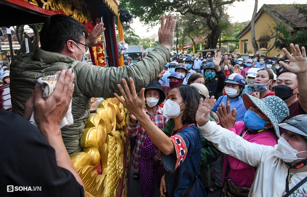 3 ngày tang thương ở Hội An: Người ra đi trong phút chốc, nỗi đau mãi kéo dài - Ảnh 18. 3 ngày tang thương ở Hội An: Người ra đi trong phút chốc, nỗi đau mãi kéo dài - Ảnh 18.