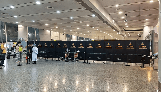 Người thân nạn nhân vụ tai nạn rơi máy bay ở Trung Quốc: Mất 6 người bạn cùng một lúc, cuộc gọi cuối của người vợ tiếp viên đầy thương xót - Ảnh 2.