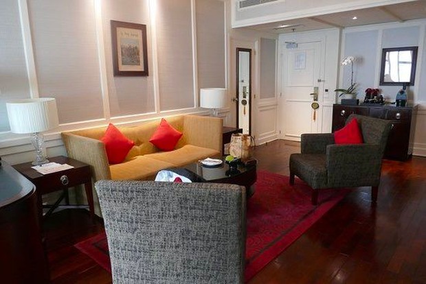 Đây là căn phòng Hiền Hồ và anh trai đại gia chụp ảnh “nương tựa”, giá chỉ 5 triệu/đêm? - Ảnh 4. Đây là căn phòng Hiền Hồ và anh trai đại gia chụp ảnh “nương tựa”, giá chỉ 5 triệu/đêm? - Ảnh 4.