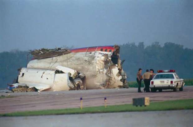 Những vụ tai nạn máy bay thảm khốc trong lịch sử thế giới - Ảnh 8.