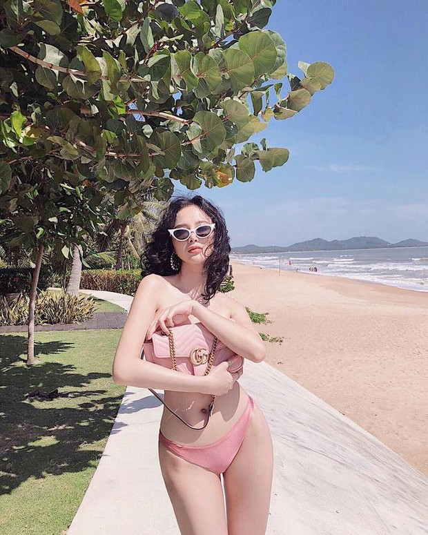 Angela Phương Trinh tung clip khoe đường cong tại phòng gym, netizen ná thở vì vòng 3 ngoại cỡ - Ảnh 12. Angela Phương Trinh tung clip khoe đường cong tại phòng gym, netizen ná thở vì vòng 3 ngoại cỡ - Ảnh 12.