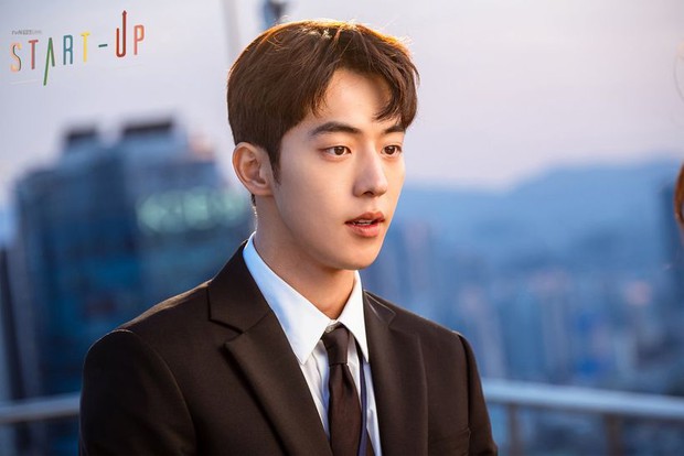 6 phim Hàn gây tranh cãi vì nâng tuyến phụ quá lố: School 2015 lẫn Start Up đều bị gọi tên, số Nam Joo Hyuk khổ quá mà! - Ảnh 8.