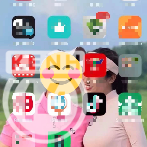 Bỗng dưng bị kéo vào lùm xùm, netizen soi kỹ hint làm rõ tin hẹn hò của Hoa hậu Đỗ Mỹ Linh và bạn trai thiếu gia: Cú twist là đây! - Ảnh 8. Bỗng dưng bị kéo vào lùm xùm, netizen soi kỹ hint làm rõ tin hẹn hò của Hoa hậu Đỗ Mỹ Linh và bạn trai thiếu gia: Cú twist là đây! - Ảnh 8.