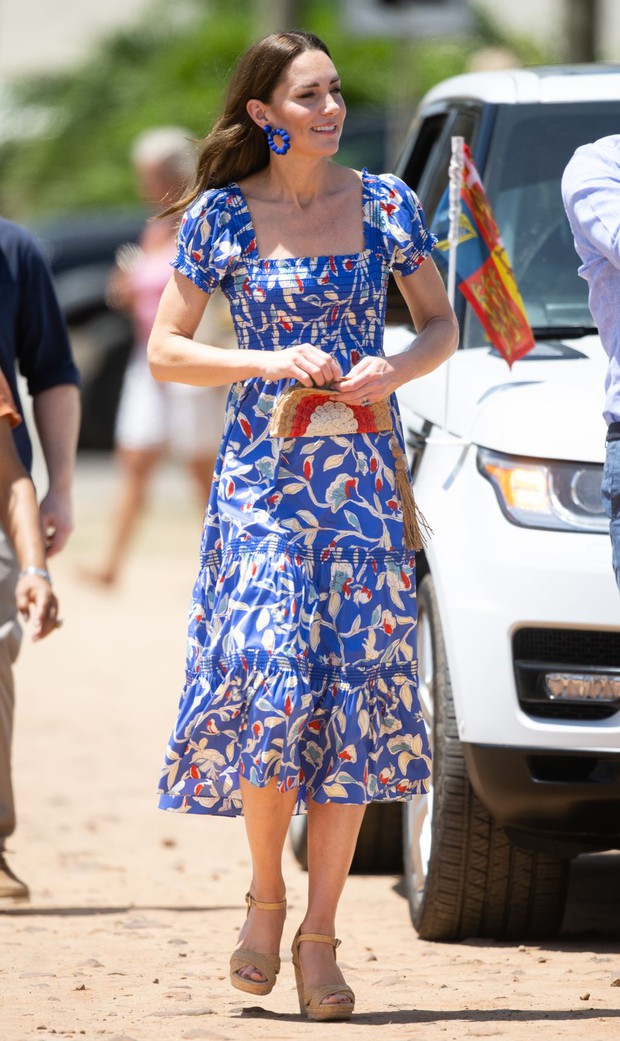 Quên Kate Middleton đệ nhất tiết kiệm ngày xưa đi, giờ cô là công nương Kate chịu chi của 2022 rồi! - Ảnh 13. Quên Kate Middleton đệ nhất tiết kiệm ngày xưa đi, giờ cô là công nương Kate chịu chi của 2022 rồi! - Ảnh 13.