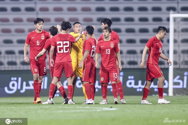U23 Thái Lan thảm bại, để U23 Trung Quốc dội mưa bàn thắng bởi loạt sai lầm tai hại - Ảnh 2.