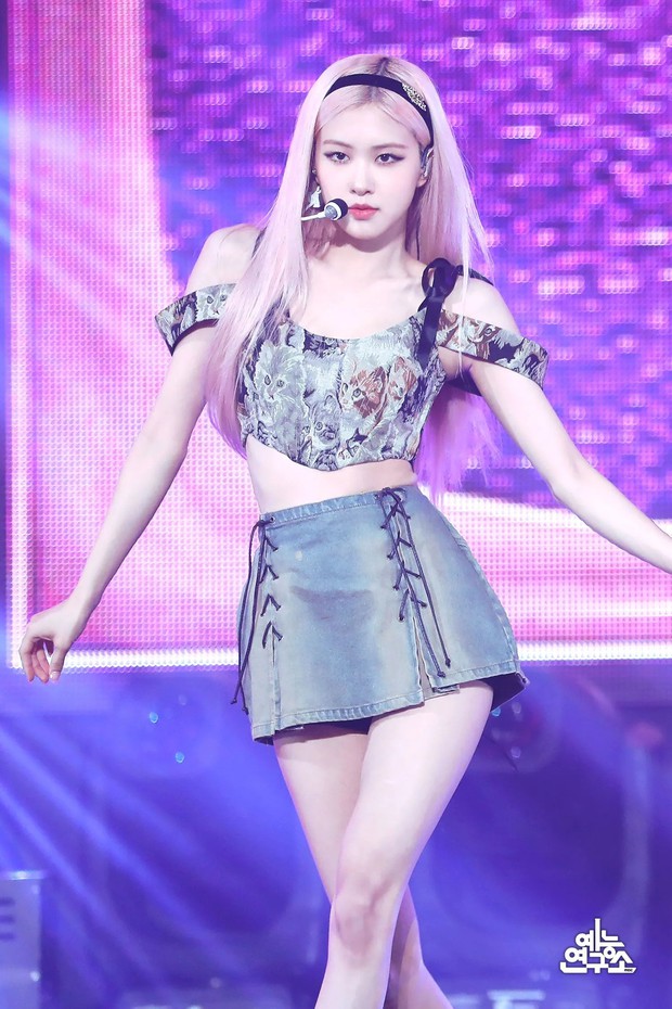 Nữ phụ Twenty Five, Twenty One khi làm idol Kpop: Visual ngang ngửa Irene (Red Velvet), eo con kiến nhỏ hơn cả Rosé (BLACKPINK)? - Ảnh 9. Nữ phụ Twenty Five, Twenty One khi làm idol Kpop: Visual ngang ngửa Irene (Red Velvet), eo con kiến nhỏ hơn cả Rosé (BLACKPINK)? - Ảnh 9.