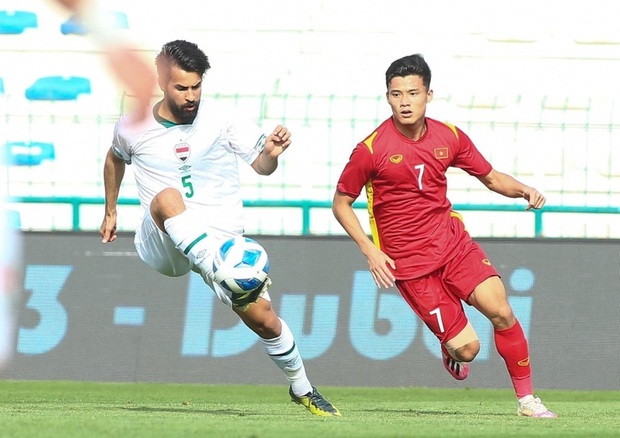 U23 VN makes European opponents sweat, but behind is still a big worry for Mr. Park - Photo 3.