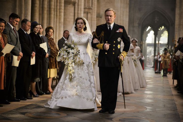 Ẩn tình bộ váy cưới của Nữ hoàng Anh: Cố kiêng hẳn việc này vẫn xui như thường, bản nhái thôi cũng đã giá đến gần tỷ đồng! - Ảnh 9.