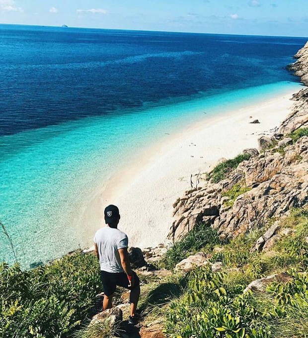 Cẩm nang chinh phục Côn Đảo - vùng biển hoang sơ bậc nhất Việt Nam: Nước xanh trong như Maldives, chỗ check-in nhiều vô số kể - Ảnh 4.