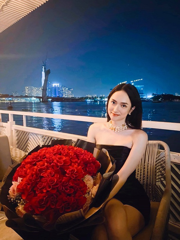 Lương Mỹ Kỳ khoe nhẫn cực to, ẩn ý chuyện hẹn hò nhưng nhìn na ná Hương Giang? - Ảnh 4. Lương Mỹ Kỳ khoe nhẫn cực to, ẩn ý chuyện hẹn hò nhưng nhìn na ná Hương Giang? - Ảnh 4.