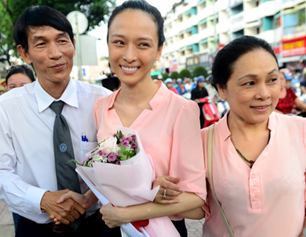 Scandal Hoa hậu - Đại gia chấn động Vbiz một thời: Trương Hồ Phương Nga bị tố lừa đảo 16,5 tỷ, chi tiết trong bản hợp đồng tình dục gây sốc - Ảnh 10. Scandal Hoa hậu - Đại gia chấn động Vbiz một thời: Trương Hồ Phương Nga bị tố lừa đảo 16,5 tỷ, chi tiết trong bản hợp đồng tình dục gây sốc - Ảnh 10.