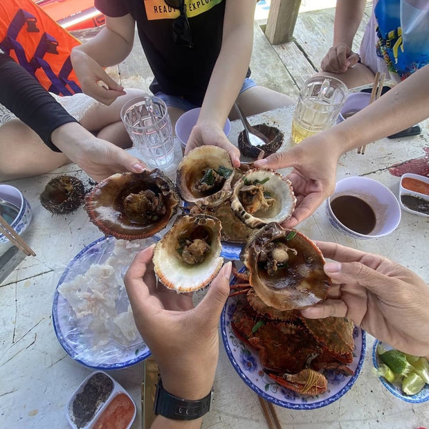 Hè này mà không đi Phú Quý thì hối tiếc ráng chịu: Cẩm nang du lịch hòn đảo xinh đẹp nhất Bình Thuận đang nằm sẵn đây chờ bạn! - Ảnh 31. Hè này mà không đi Phú Quý thì hối tiếc ráng chịu: Cẩm nang du lịch hòn đảo xinh đẹp nhất Bình Thuận đang nằm sẵn đây chờ bạn! - Ảnh 31.