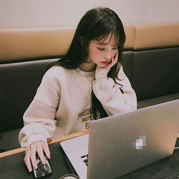 25 tuổi tốt nghiệp trường đại học top đầu, cô gái nói gì mà dân tình thi nhau mỉa mai: Thôi đừng đi làm đâu nữa! - Ảnh 4. 25 tuổi tốt nghiệp trường đại học top đầu, cô gái nói gì mà dân tình thi nhau mỉa mai: Thôi đừng đi làm đâu nữa! - Ảnh 4.