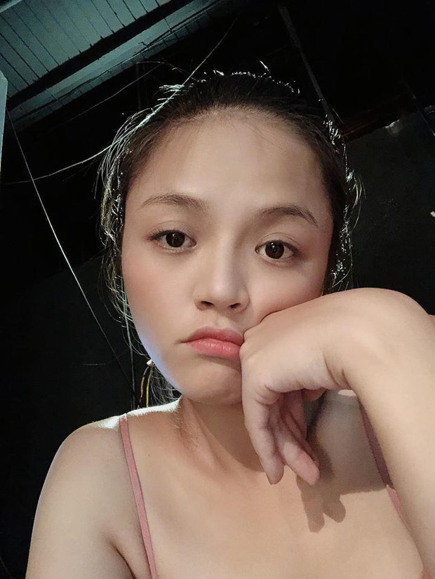 Chuyện gì đã xảy ra với Thu Quỳnh: Gương mặt như mượn của người khác, mỗi lần cười là hai má sưng phồng bất thường - Ảnh 10. Chuyện gì đã xảy ra với Thu Quỳnh: Gương mặt như mượn của người khác, mỗi lần cười là hai má sưng phồng bất thường - Ảnh 10.