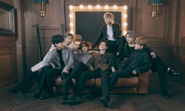 Card bo góc nâng tầm đẳng cấp nhờ BTS, fan kháo nhau nhường hết cho phú bà vì ai nghèo là hết cửa! - Ảnh 8. Card bo góc nâng tầm đẳng cấp nhờ BTS, fan kháo nhau nhường hết cho phú bà vì ai nghèo là hết cửa! - Ảnh 8.