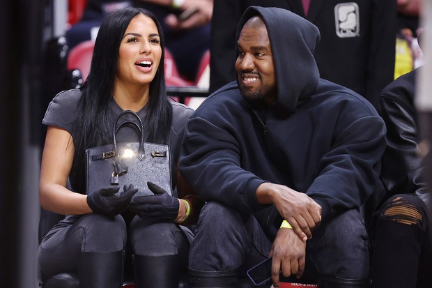 Tìm ra túi Hermès độc nhất vô nhị, khó kiếm nhất từ trước tới nay: Rapper Kanye West vừa tậu cho bồ mới một chiếc - Ảnh 3. Tìm ra túi Hermès độc nhất vô nhị, khó kiếm nhất từ trước tới nay: Rapper Kanye West vừa tậu cho bồ mới một chiếc - Ảnh 3.