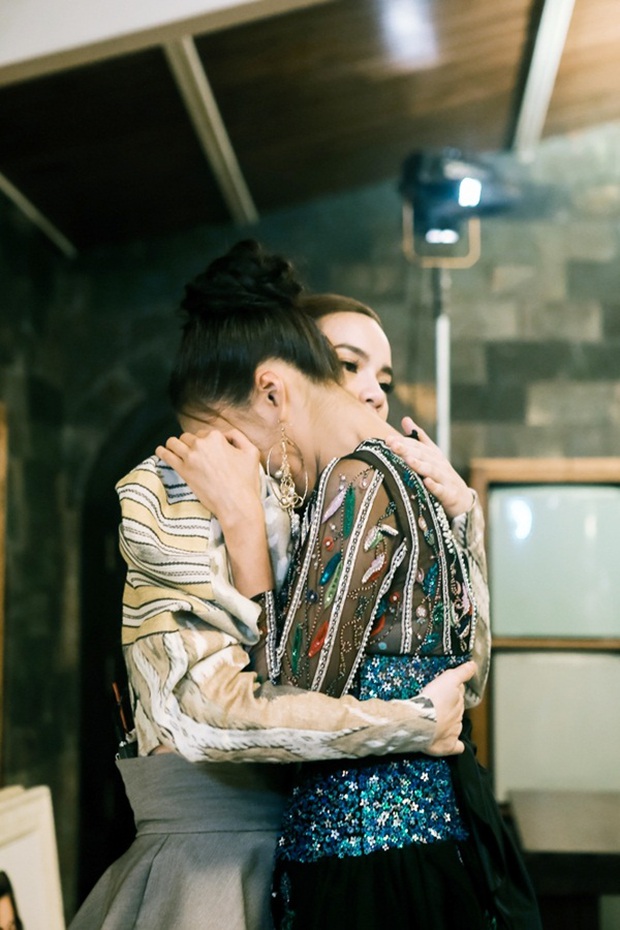Phạm Hương: Hoa hậu quốc dân vướng loạt thị phi, sang Mỹ chữa bệnh tuyến giáp và ẩn số về chồng đại gia đang nương tựa - Ảnh 3. Phạm Hương: Hoa hậu quốc dân vướng loạt thị phi, sang Mỹ chữa bệnh tuyến giáp và ẩn số về chồng đại gia đang nương tựa - Ảnh 3.