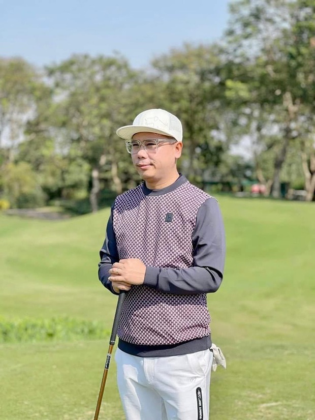 Tân chủ tịch FLC hóa ra cũng là một người nghiện Golf, thường check-in trên sân và có cả sân Golf mini ở ban công tại nhà - Ảnh 3.