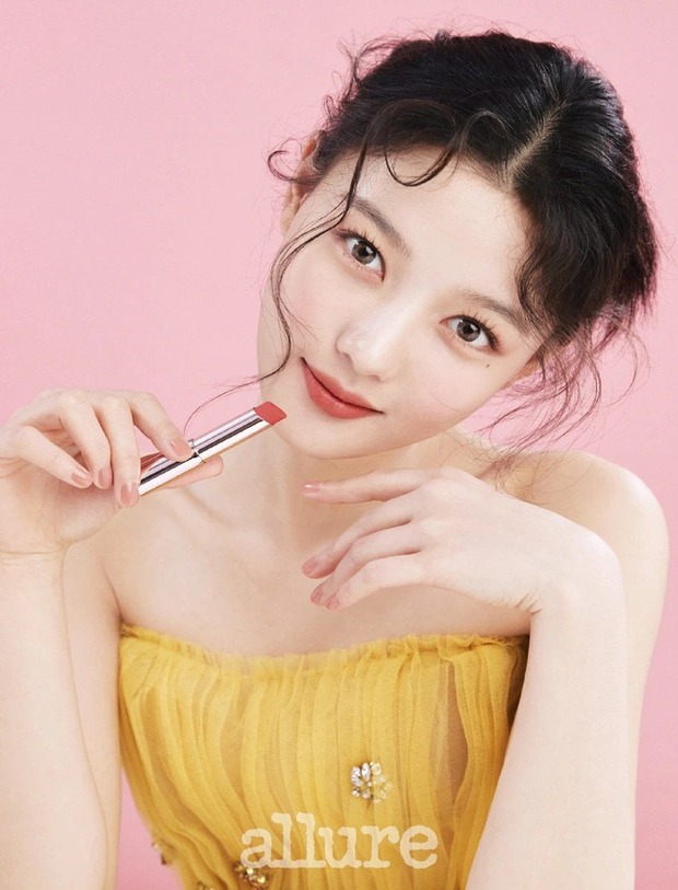 Triệu người chọn nữ diễn viên xinh đẹp nhất xứ Hàn: Jisoo vừa debut đã vọt lên cho Son Ye Jin - Song Hye Kyo “ngửi khói”? - Ảnh 30. Triệu người chọn nữ diễn viên xinh đẹp nhất xứ Hàn: Jisoo vừa debut đã vọt lên cho Son Ye Jin - Song Hye Kyo “ngửi khói”? - Ảnh 30.