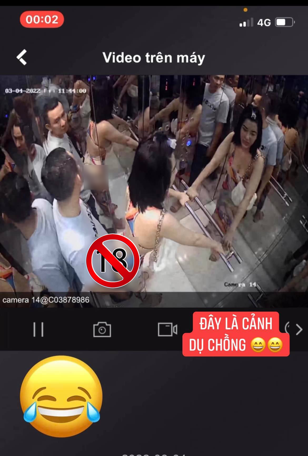 Phẫn nộ tột độ: 1 Á hậu Vbiz đăng clip nóng trong thang máy với chồng, xem camera mà ngượng! - Ảnh 2. Phẫn nộ tột độ: 1 Á hậu Vbiz đăng clip nóng trong thang máy với chồng, xem camera mà ngượng! - Ảnh 2.