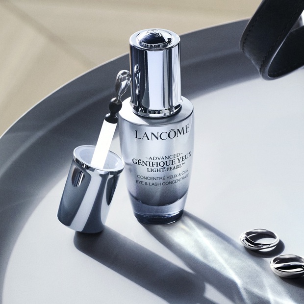 Bác sĩ chỉ ra 5 serum dưỡng mắt tốt nhất, giảm thiểu quầng thâm và lão hóa hiệu quả - Ảnh 8. Bác sĩ chỉ ra 5 serum dưỡng mắt tốt nhất, giảm thiểu quầng thâm và lão hóa hiệu quả - Ảnh 8.