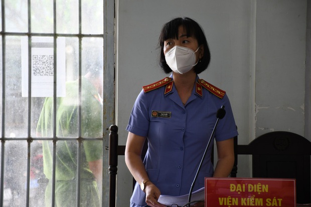 CLIP: Trấn lột tiểu thương ở Đồng Nai, bà trùm Loan cá lãnh 5 năm tù - Ảnh 7.
