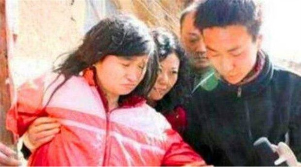 A 20-year-old female student ran away from home, was kidnapped 4 times, became the common wife of 2 siblings: The ending was so haunting that parents regret it endlessly - Photo 3.