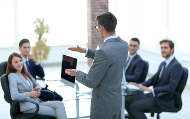 10 sai lầm trong ứng xử mà lãnh đạo EQ cao không bao giờ mắc phải: Từ quản lý nhân viên để quản trị chính mình, nắm chắc thì công việc luôn suôn sẻ - Ảnh 2.