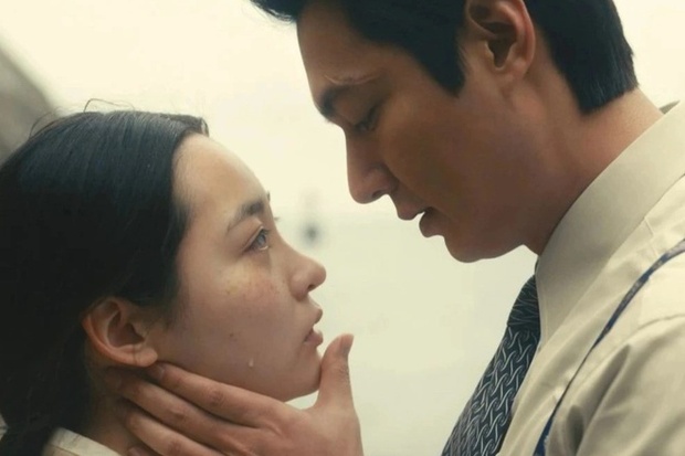 Lee Min Ho bị chê chẳng đọng lại gì ngoài cảnh nóng ở phim mới: Diễn xuất nhạt nhẽo, để nữ chính gánh còng lưng - Ảnh 5.
