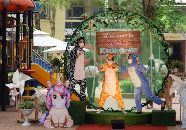 Photo: Kindergartens in Hanoi prepare children to go back to school THIS WEEK - Photo 3.