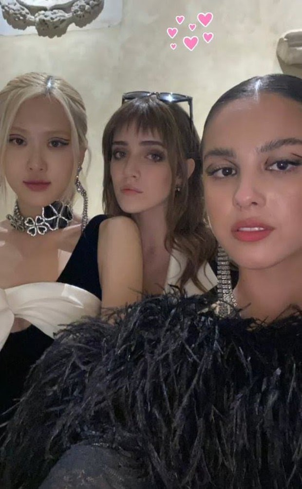 Sau nửa năm, Gigi Hadid mới xả ảnh phim chụp Rosé và Olivia Rodrigo thân mật ở Met Gala: Khung hình hội tụ combo đẹp, giàu, giỏi là đây! - Ảnh 3.