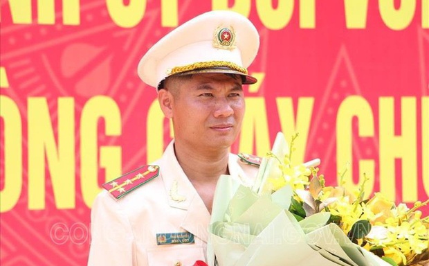 Đại úy cứu sống 4 người đuối nước được Chủ tịch nước tặng thưởng Huân chương Dũng cảm - Ảnh 1. Đại úy cứu sống 4 người đuối nước được Chủ tịch nước tặng thưởng Huân chương Dũng cảm - Ảnh 1.