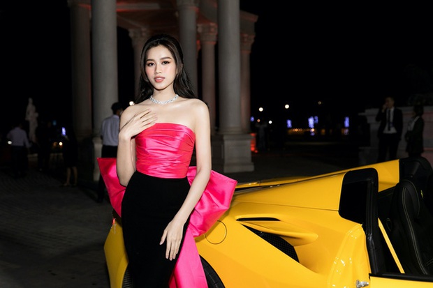 Unlucky like Do Thi Ha: Likes to dress up on the street but forget to see the date - Photo 4. Unlucky like Do Thi Ha: Likes to dress up on the street but forget to see the date - Photo 4.