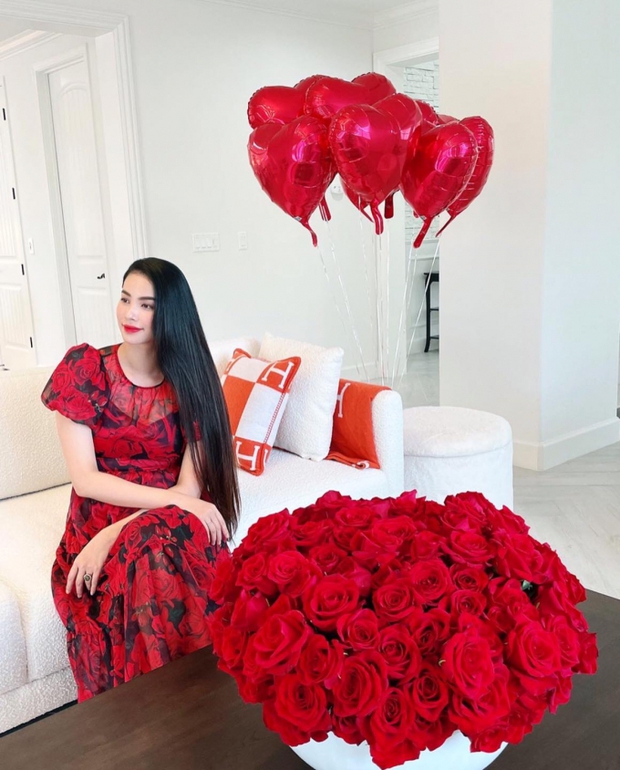 Phạm Hương ẩn ý chuyện về Việt Nam làm khách mời Miss Universe? - Ảnh 1.