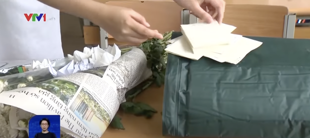 Cô Hiệu trưởng trường THPT chuyên Hà Nội - Amsterdam: Vì chúng ta cần tiếp tục phải sống, phải tiếp tục động viên gia đình - Ảnh 4. Cô Hiệu trưởng trường THPT chuyên Hà Nội - Amsterdam: Vì chúng ta cần tiếp tục phải sống, phải tiếp tục động viên gia đình - Ảnh 4.