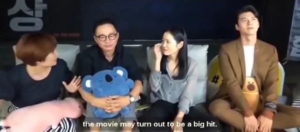 Đang livestream thì điện vụt tắt, MC tiên tri luôn 1 điều về Hyun Bin và Son Ye Jin, ai dè thành sự thật sau 4 năm - Ảnh 3.