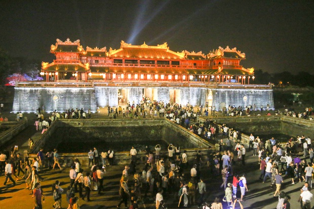 People are counting down to the opening day of the pedestrian street in Hue: Promised to be the hottest check-in point in the Central region - Photo 2.