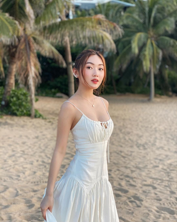 Chloe Nguyễn mách chị em 7 mẫu váy đi biển xinh lịm tim, nàng béo hay gầy đều không quan trọng bởi cứ mặc là auto xinh - Ảnh 25.