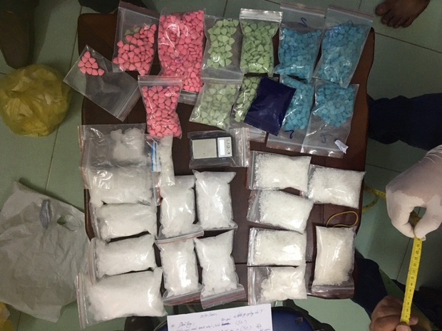Nam thanh niên bỏ tiền tỉ mua hơn 2 kg ma túy để làm đại lý phân phối - Ảnh 2.