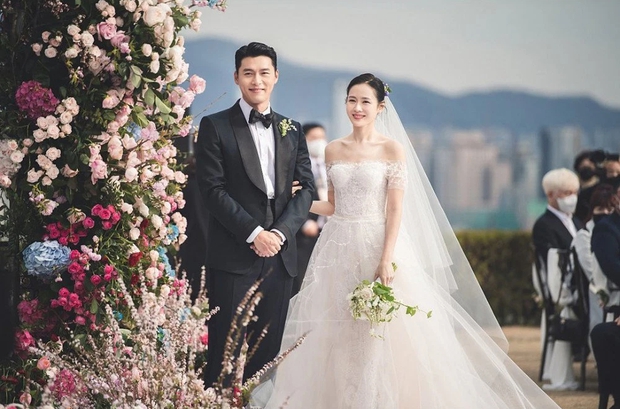Chị đẹp Son Ye Jin tránh người lạ nhưng quyết mua cơm cho ngôi sao này, còn “tỏ tình” ngay giữa lễ trao giải liệu Hyun Bin có ghen lồng lộn? - Ảnh 10. Chị đẹp Son Ye Jin tránh người lạ nhưng quyết mua cơm cho ngôi sao này, còn “tỏ tình” ngay giữa lễ trao giải liệu Hyun Bin có ghen lồng lộn? - Ảnh 10.